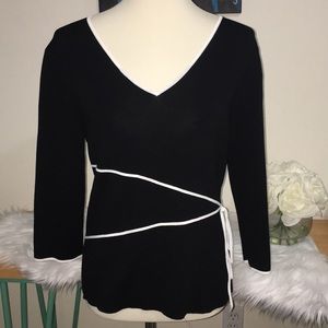 Black with white trim knitted‎ top by Cable & Gauge